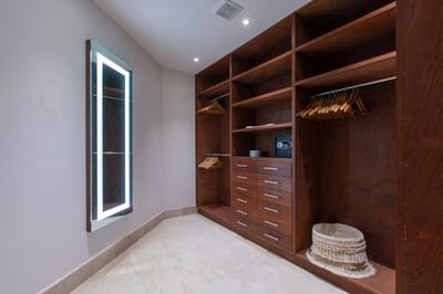 Luxury Villa Photo #31