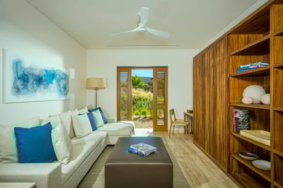 Luxury Villa Photo #30