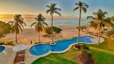 Luxury Villa Photo #27