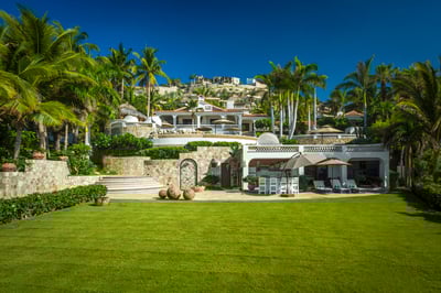 Luxury Villa Photo #8