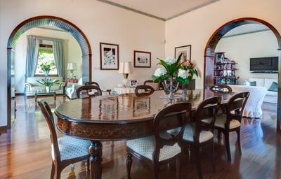 Luxury Villa Photo #13