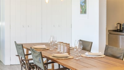 Kitchen & Dining Area