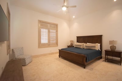 Luxury Villa Photo #30