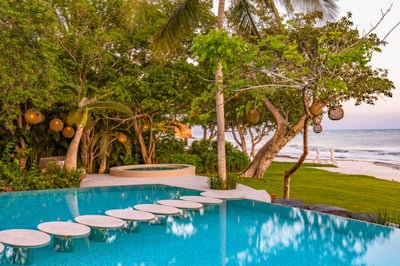 Luxury Villa Photo #5