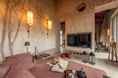 Luxury Villa Photo #17