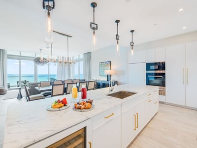 Luxury Villa Photo #4