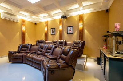Luxury Villa Photo #28
