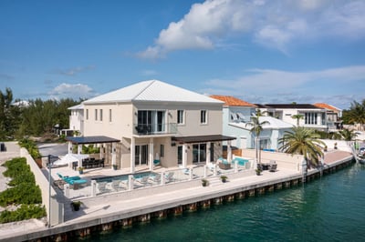 Luxury Villa Photo #6