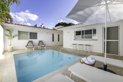 Luxury Villa Photo #14