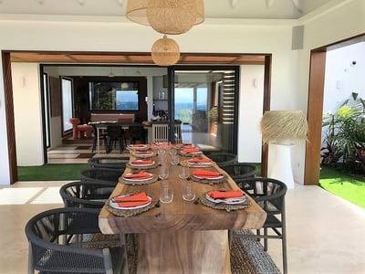 Luxury Villa Photo #20