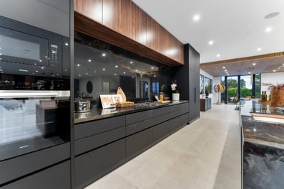 Luxury Villa Photo #22