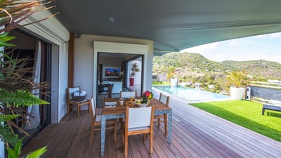 Luxury Villa Photo #18