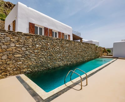 Luxury Villa Photo #3