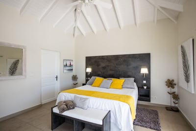 Luxury Villa Photo #32