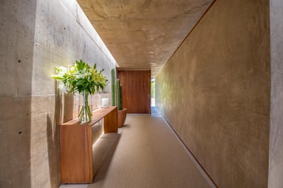 Luxury Villa Photo #32