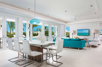 Luxury Villa Photo #9
