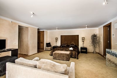 Luxury Villa Photo #35