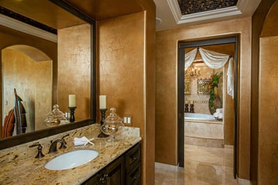 Luxury Villa Photo #37