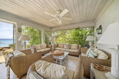Luxury Villa Photo #17