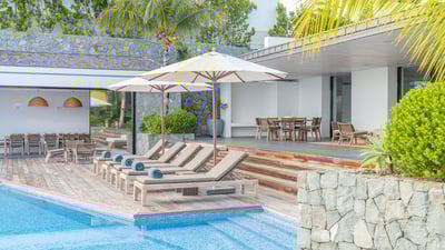 Luxury Villa Photo #3