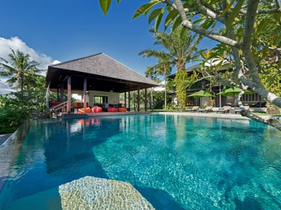 Luxury Villa Photo #2
