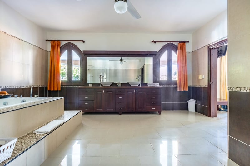 Colonial Beach Villa