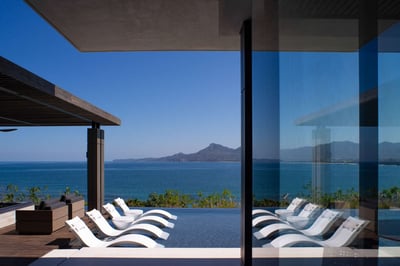 Luxury Villa Photo #7