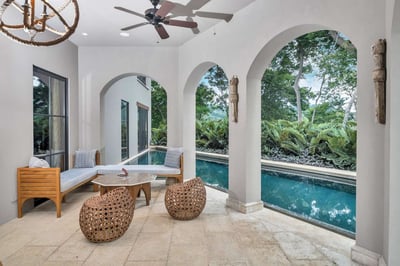 Luxury Villa Photo #5