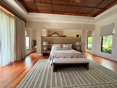 Luxury Villa Photo #29