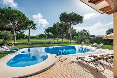 Luxury Villa Photo #3
