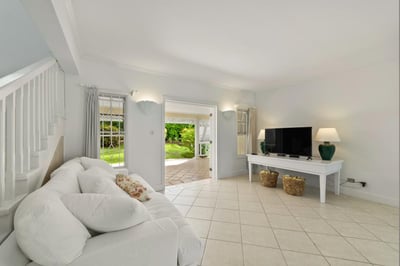 Luxury Villa Photo #16