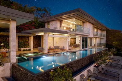 Luxury Villa Photo #5