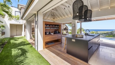 Luxury Villa Photo #29