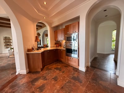 Luxury Villa Photo #27