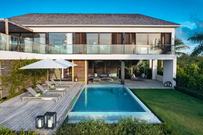 Luxury Villa Photo #6