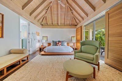 Luxury Villa Photo #16