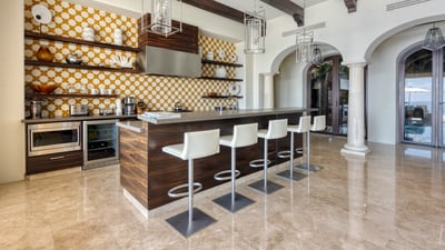 Luxury Villa Photo #38