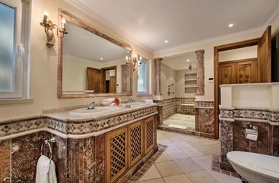 Luxury Villa Photo #22