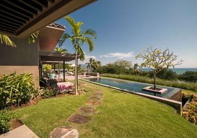 Luxury Villa Photo #6