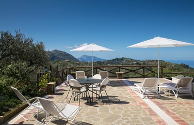 Luxury Villa Photo #5