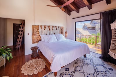 Luxury Villa Photo #27