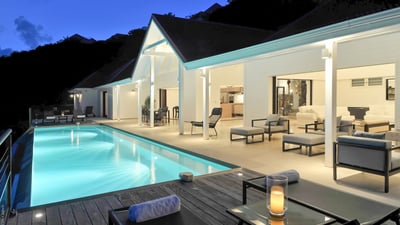 Luxury Villa Photo #15