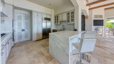 Luxury Villa Photo #33