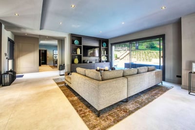 Luxury Villa Photo #7
