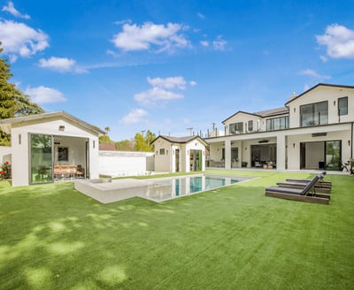 Luxury Villa Photo #5