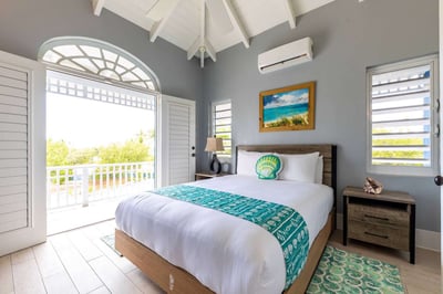 Luxury Villa Photo #42