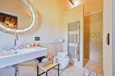 Luxury Villa Photo #28