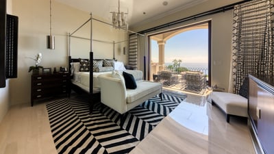 Luxury Villa Photo #40