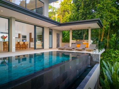 Luxury Villa Photo #9