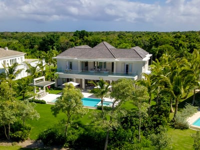 Luxury Villa Photo #2